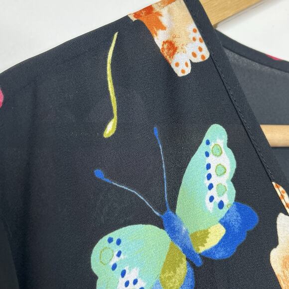 Butterfly Floral Print Top Womens Size 1X Flare Sleeve Chiffon Colorful Nature - Picture 2 of 6